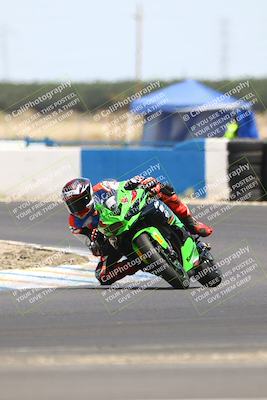 media/Jul-19-2025-TrackDaz (Sat) [[ff1509a44a]]/A Group/12pm (Turn 1)/